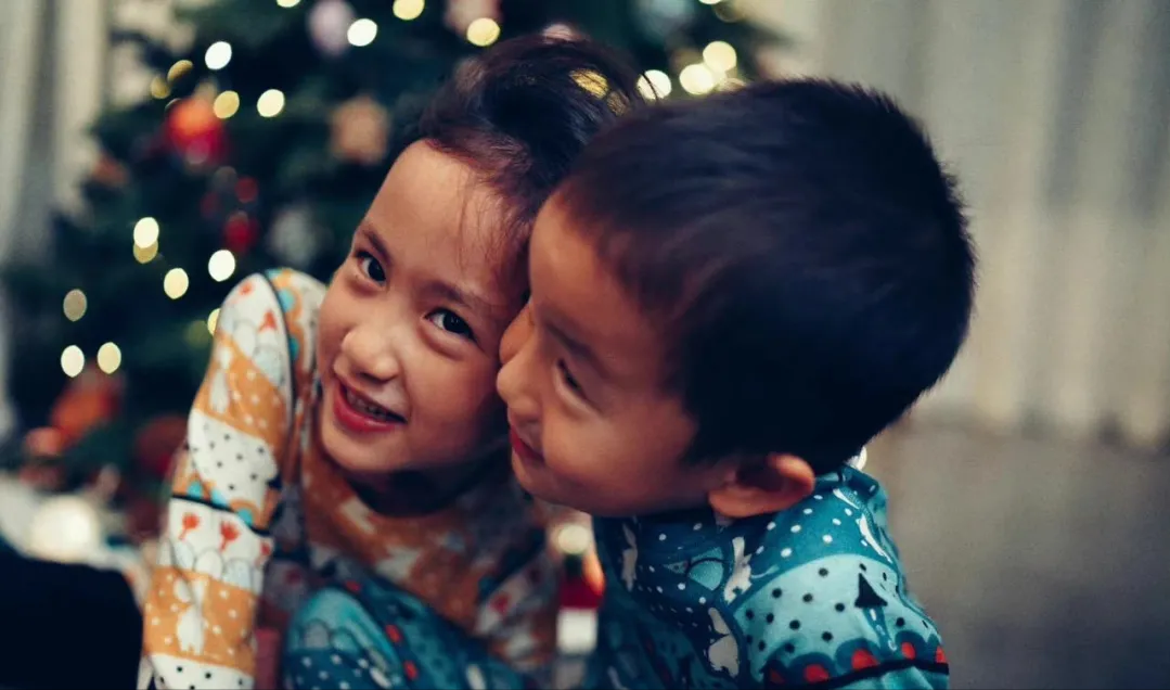 张小斐|颜色小花放弃毒饼？原配和小三打配合？孙莉晒一家人过节的合照！