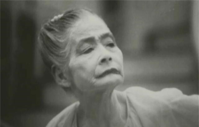 日本|日本风尘女子74岁仍在站街，街头60年一直拉客，却备受日本人尊重