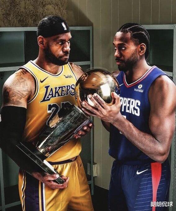 湖人队|场均33+8+4，打出生涯最佳一季！你表现越炸裂，湖人和老詹越心痛