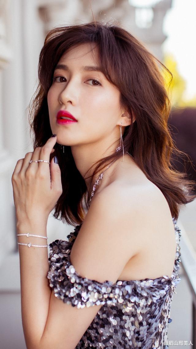 发型 被公认“丑”的女生发型，颜值再高也拯救不了，希望你没中