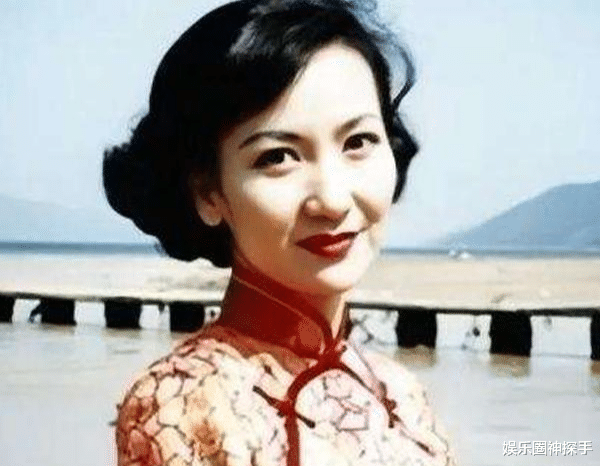 陈小纭|“小青”陈美琪女儿14岁了，模样乖巧可爱，合影可见母女关系