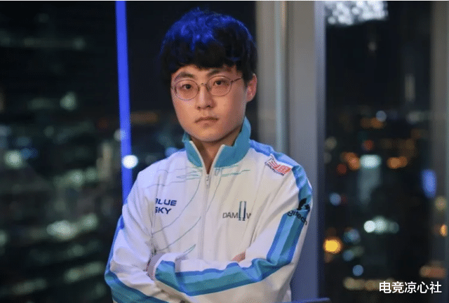faker|DK无情击溃SKT，本届S赛最精彩的比赛，尤其是战术的开发和运用