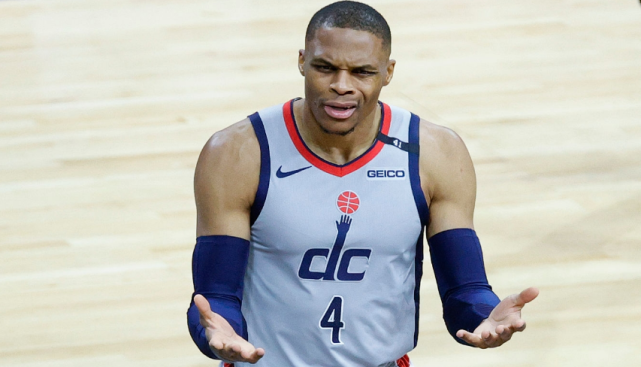 威斯布鲁克|冲上热搜+詹皇力挺！威少回应被扔爆米花：没人敢在街上这样对我