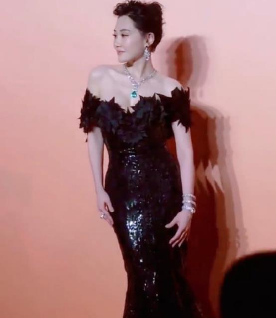 邱淑贞|10位风情大美人现状：林青霞优雅，邱淑贞状态好，陈红转行制片人