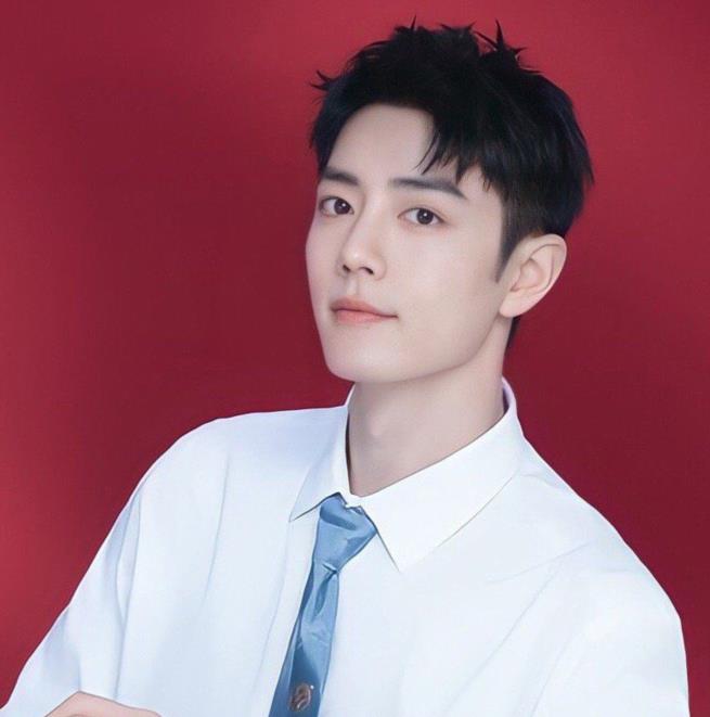 肖战|肖战新代言大玩时下最流行的谐音梗，九城同时“发力”，超有排面