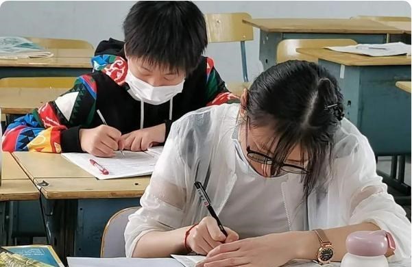 家有二宝育儿|大学毕业后才明白，省外城市再华丽，也不如读省内大学优势直接