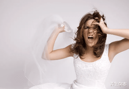 脑出血|血压高的人，“头部”有4种表现，多半是脑出血，最好检查一下脑CT