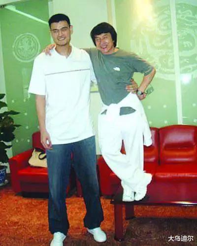 许茹芸|许茹芸从《时光音乐会》中途离场，跑进《歌声嘹亮》得失几何？