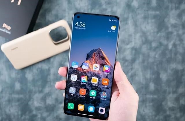 MIUI|MIUI口碑有救了？小米11内测Android12，能否改善用户体验？