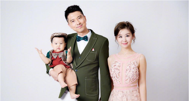 李小萌|出道19年从不接吻戏，初吻留给老公，被称为“最干净的女星”