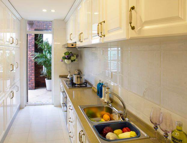 |家里厨房万万不要这样布置，聪明人懂得避开，懊悔我家摆错吃大亏