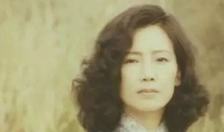 赵奎娥|她出道44年从不传绯闻，被陈宝国独宠了46年，37岁儿子也很帅气