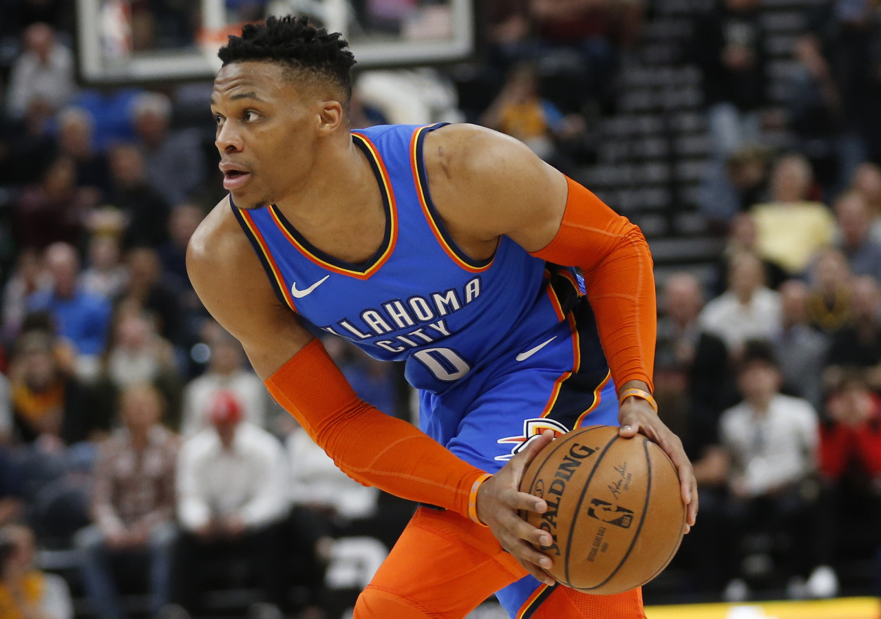 少妇 当家球星低价加盟？洛杉矶迎来好消息，奇才却陷入两难困境