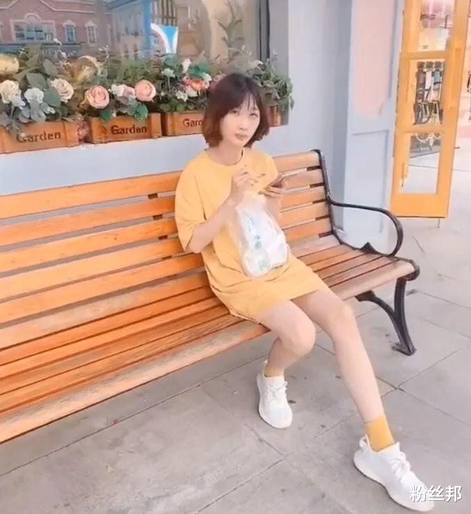 |女人少抛头露面没坏处，旭旭宝宝不让韩茜茜直播，直言早就有分工