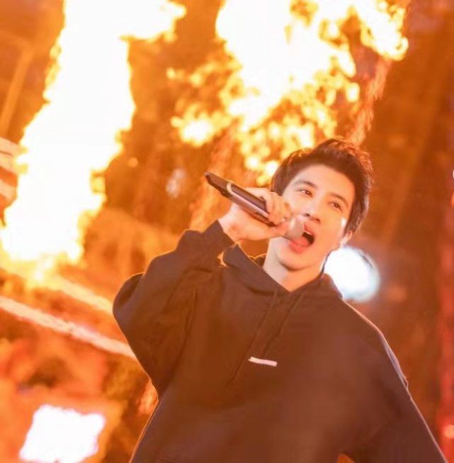 人物设定|娱乐圈翻车明星盘点：王力宏人设崩塌，维嘉形象受损仅他毫发无伤