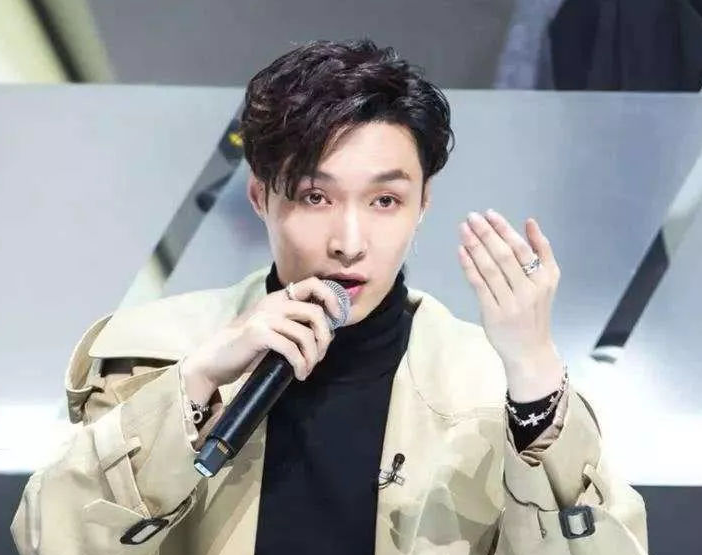 张艺兴|驰援河南,“归国四子”的境界与社会责任感高低立见