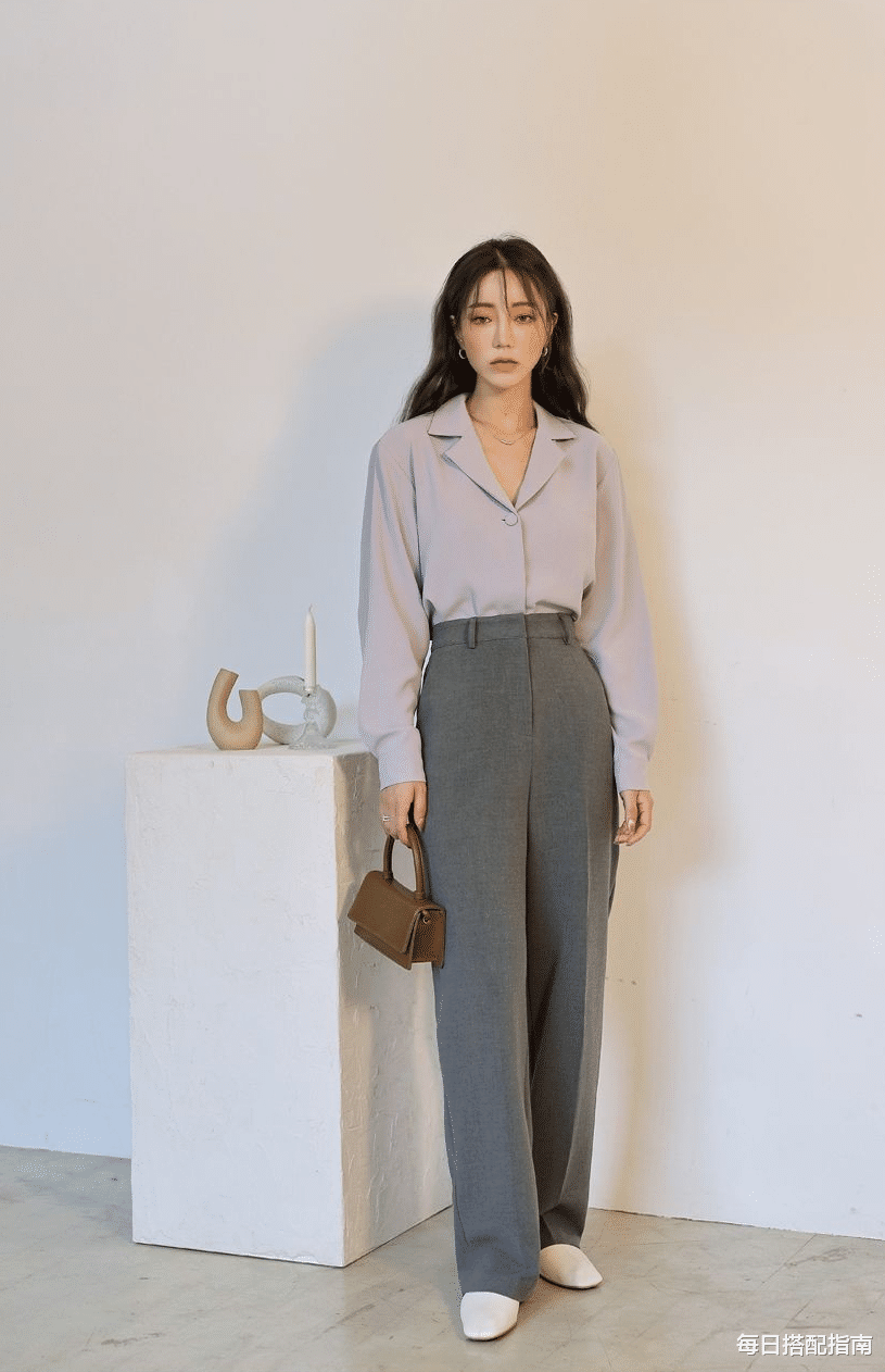 每日搭配指南|夏天穿“阔腿裤”有妙招：搭配这几款上衣，妥妥的女神范