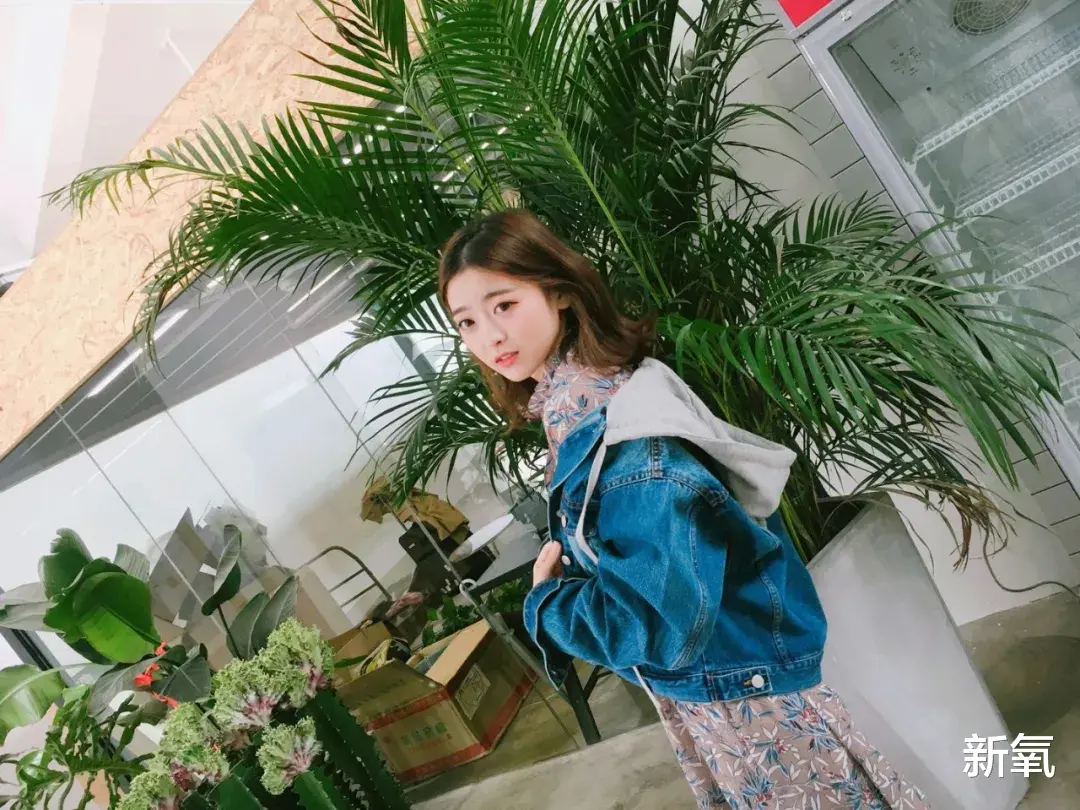 林珊珊|年度最惨新娘？新郎被嘲像路人，闺蜜全副妆造组团晒颜