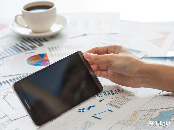 鹿泉 中国股市：出现“早晨之星”形态，行情从头吃到尾，散户慢慢细品