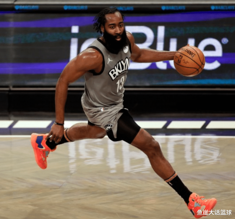 詹姆斯·哈登|落后4分！东契奇19+6，波神成铁匠，哈登25+7，三将21+6力挽狂澜