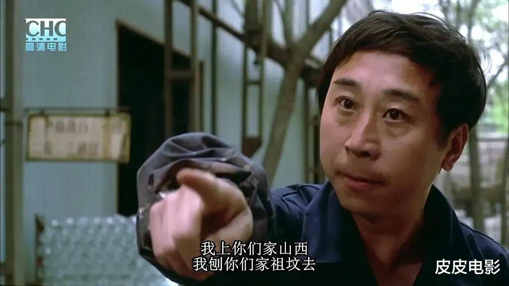 冯巩|没沉浸在过去夕阳下的老艺人冯巩，在央视外另一个圈子正红得发紫