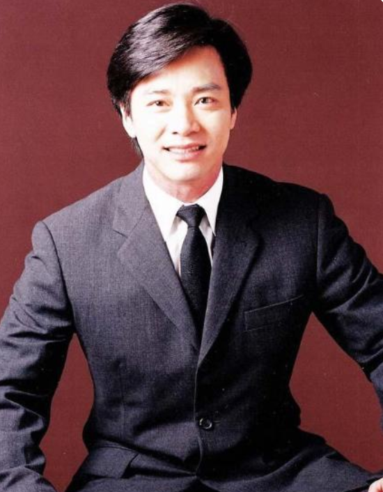 林心如|林心如和他相恋8年，他却转身娶林心如闺蜜，今60岁仍单身一人