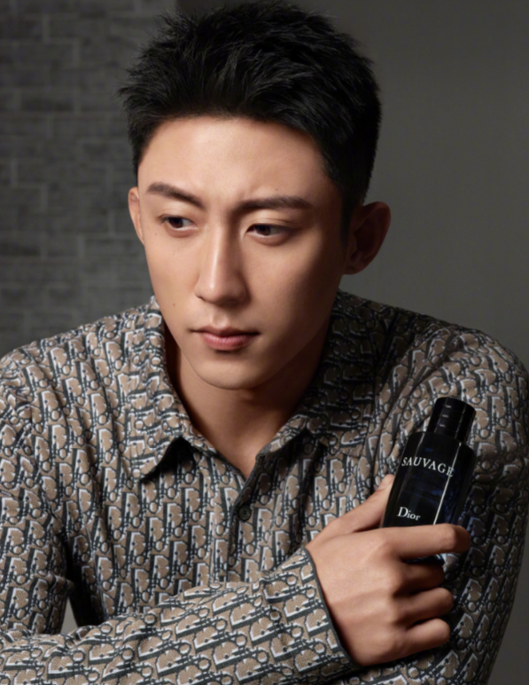 上瘾|网络剧《上瘾》4大主演，两位低调一位骗番，最后这位糊到没姓名