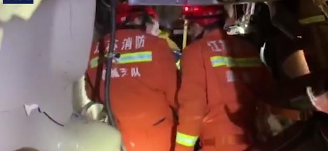我永远信 悲剧！沈海高速江苏段4车相撞，11人不幸身亡，现场画面曝光