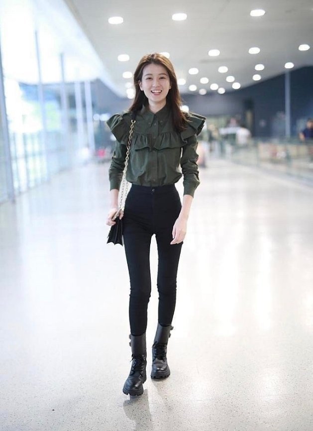 杨洋|张小寒爆顶流男星与富二代恋情，网友猜测是杨洋