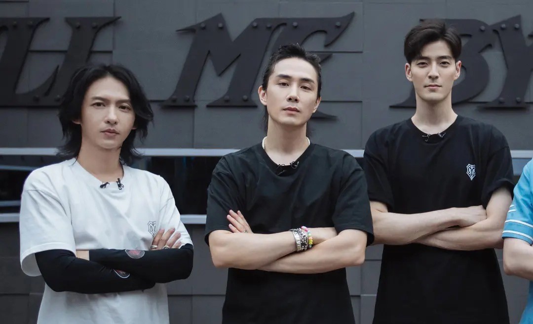 林志炫|《披哥》五公，张晋全队现场劈砖，全网都在等林志炫笑得合不拢嘴