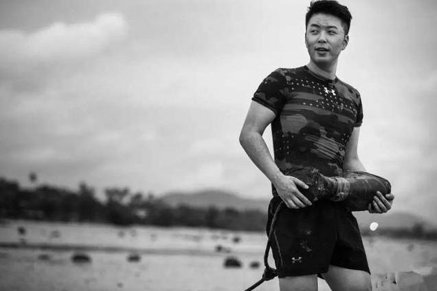 杜海涛|杜海涛瘦身成功,气宇轩昂,颜值逆袭,网友调侃:沈梦辰才是赢家