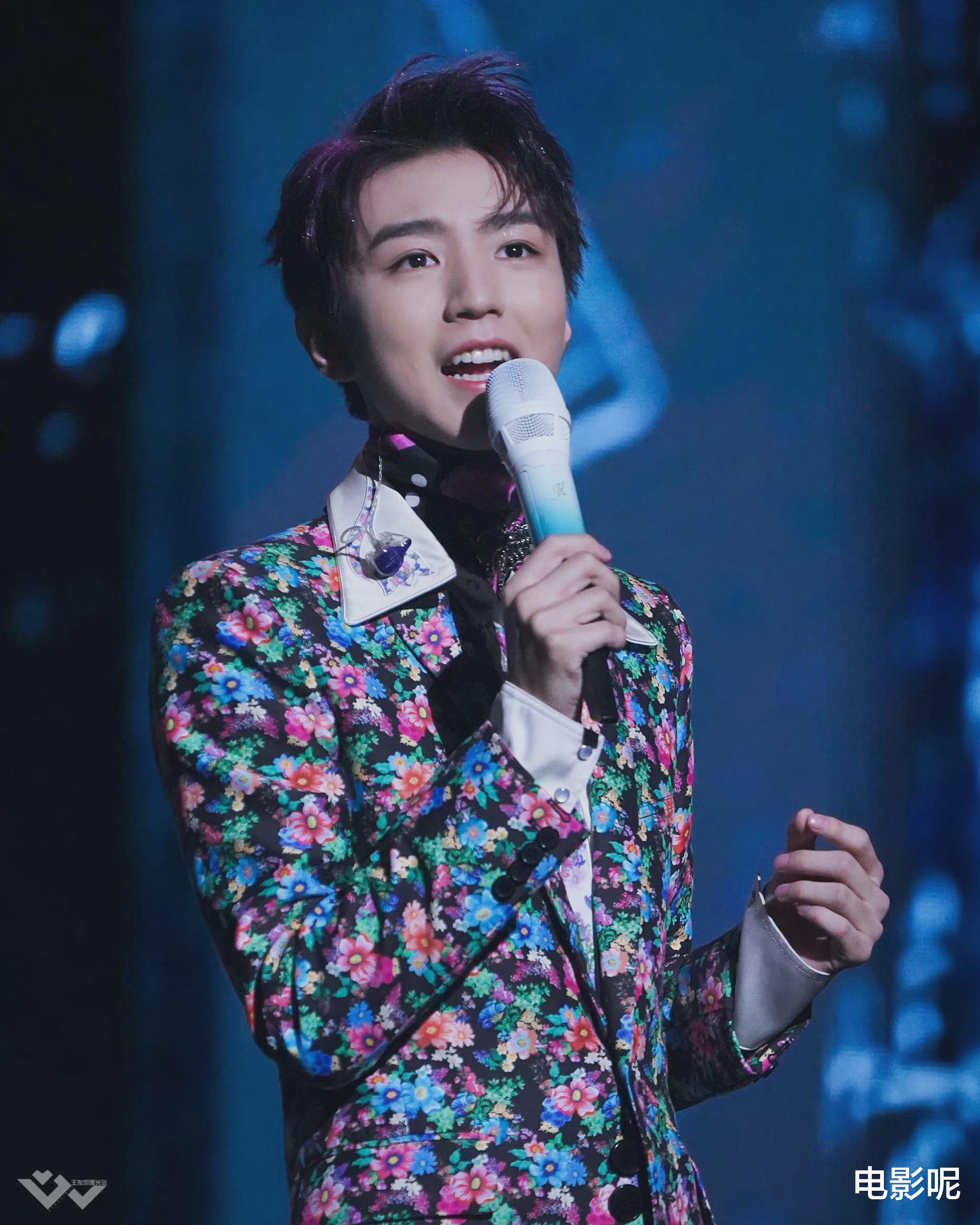 王俊凯|网友疯传王俊凯拍摄路透图，其助理发文怒斥私生，但并无任何效果