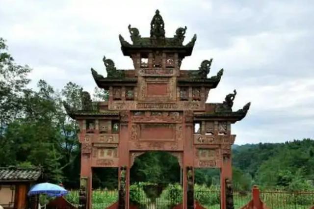 四川省 四川“珍藏”小镇，被赞川西南“影视明珠”，环境优美物价实惠