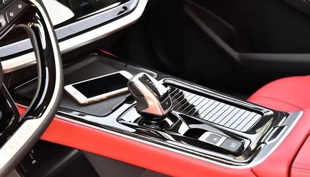 月月读唐诗|同事纠结买朗逸还是轩逸，我却推荐了它，修车师傅：确实内行！