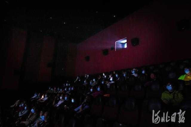 河北新聞網 河北石家莊：助殘日免費觀影獻愛心