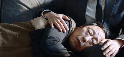 苏大强|作爹“苏大强”年轻时是校草？本以为是在吹牛，看到照片我服了