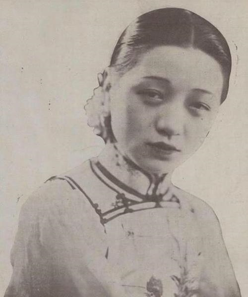 阮玲玉|他逼死阮玲玉,上海滩3位知名女星与其不清不楚,晚年被妻子抛弃惨死街头