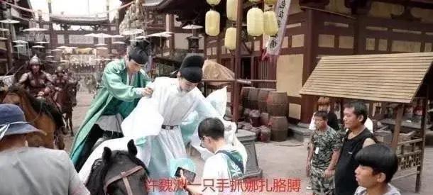 古力娜扎|许魏洲和古力娜扎在《风起霓裳》中骑马的动图引大家讨论
