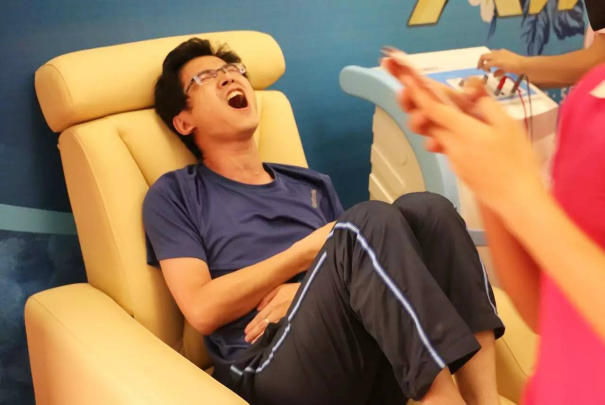 歪骆驼|看看动物分娩过程，人类分娩简直是噩梦，你害怕吗？