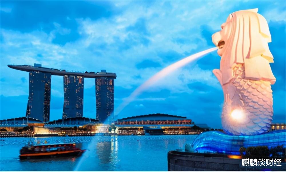 海底捞 56天蒸发2000亿市值，创始人又移民，海底捞还能起来吗？