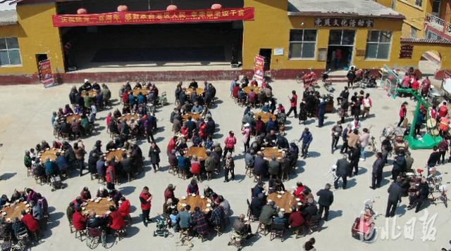 河北新闻网 河北石家庄:爱心饺子宴