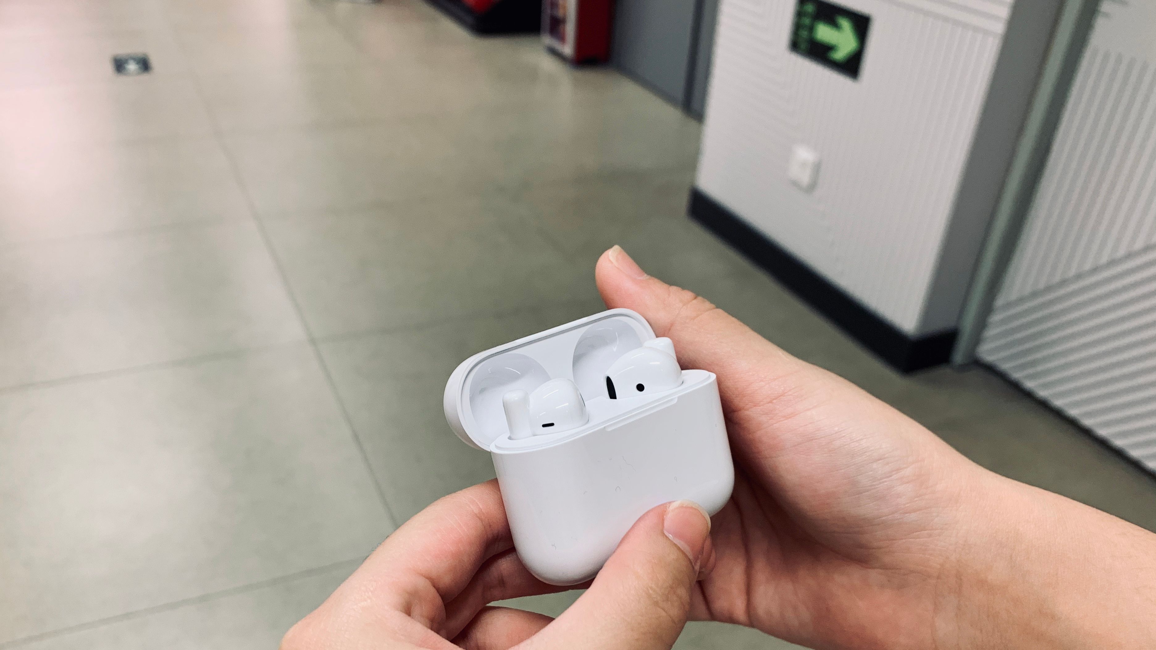 耳机|荣耀亲选Earbuds X2测评，敢越级的百元TWS耳机！
