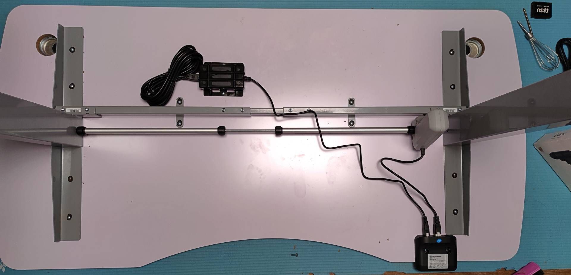 朴实无华，从实用和整洁出发的书桌改造实战