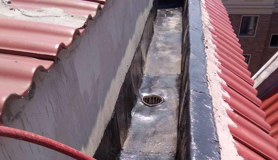 砖混结构的落水管能放柱子里吗?这个问题要弄清楚,否则隐患很大