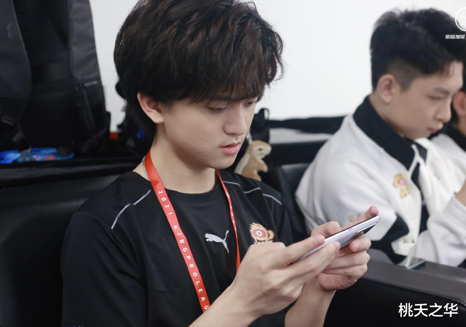 rngm|人在B组心还在B组，WB重建看似成功，但是暖阳的打法还是太LOW了