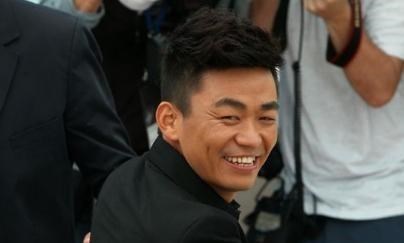 王宝强|女儿解开手机密码，王宝强才发现两人有事，如今又准备结婚？