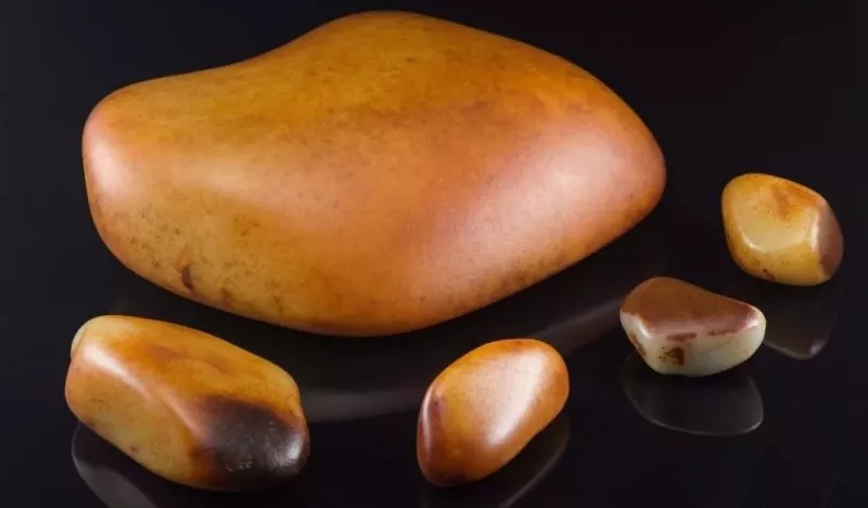 雕刻|孤独的籽料 见过的人都想来一块！