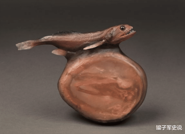 电影 地球上恐怖的吞噬者，外形奇特，能吞下比自己大10倍的物种