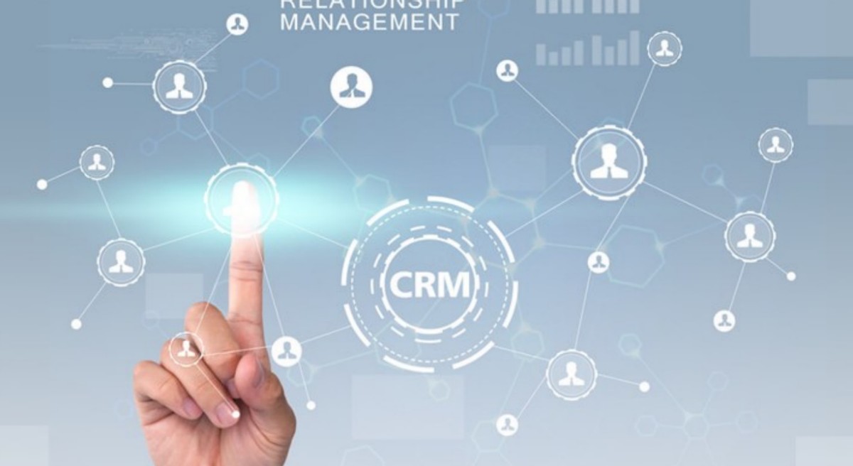 CRM|Salesforce市值3000亿美元，中国CRM企业能复制成功吗？