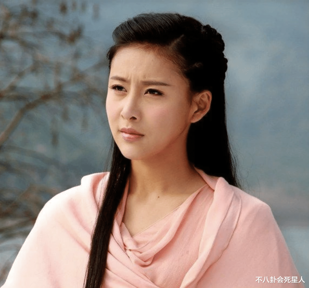 阿紫|4版阿紫不比不知道，有人绝美，有人演出精髓，有人被嘲像挖煤的